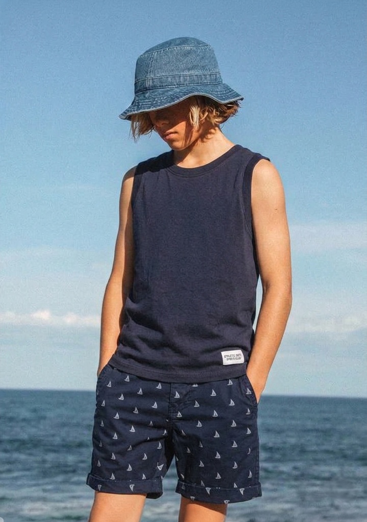 10902 Short de Niño (15F3)